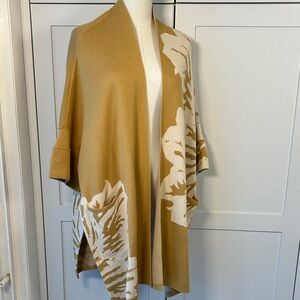 MarlaWynne Gold/ Cream Women’s  Medium Petite Open Cardigan